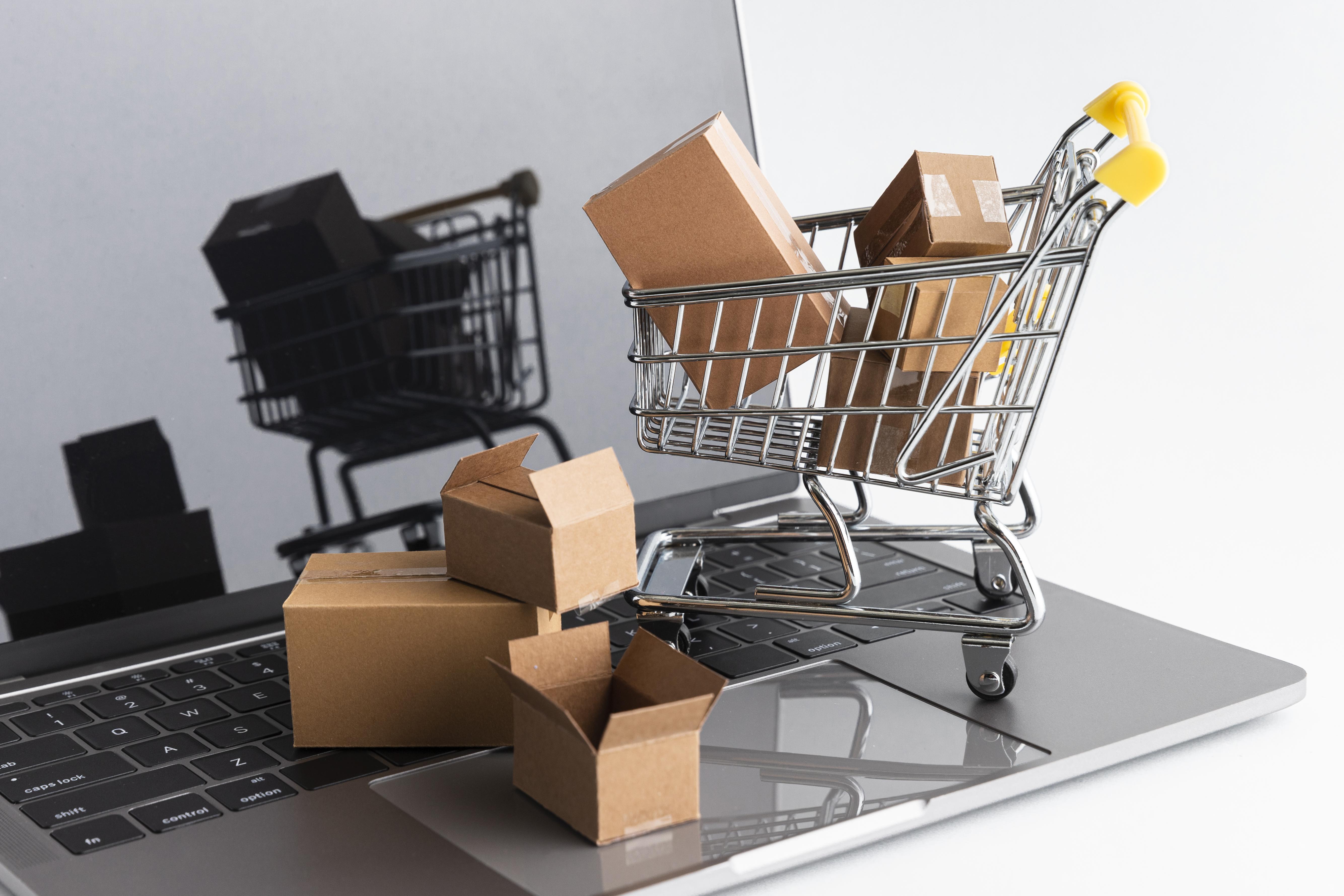Trabalhar com e-commerce: o que é preciso, dicas e mais!